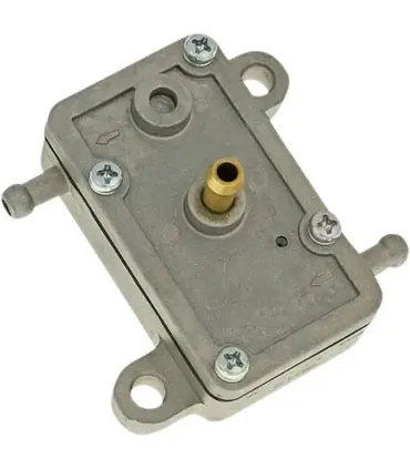 Promotion Saisonnière Auto vac. pompe à essence universel - IP11063